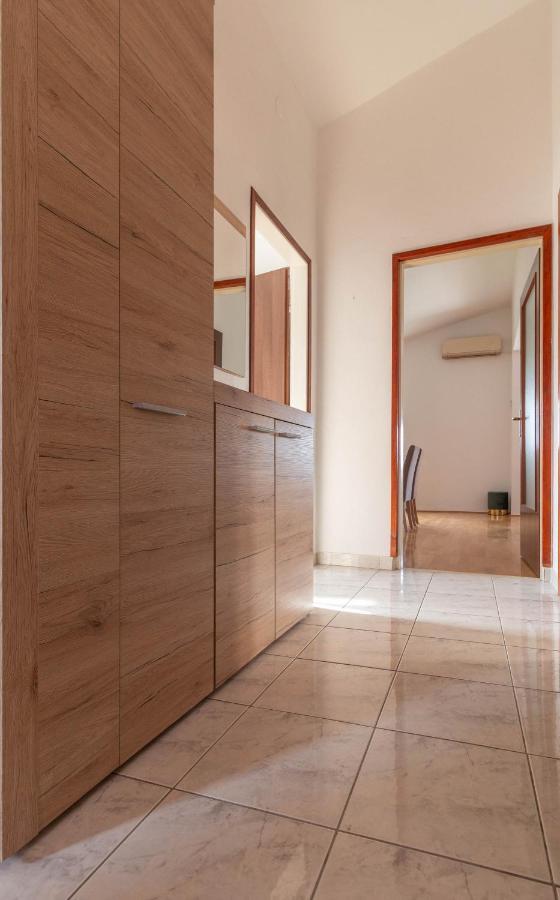 Modern Apartment Sara-Near The Beach Privlaka  Exterior foto